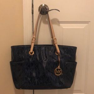 Michael kors bag and matching wallet